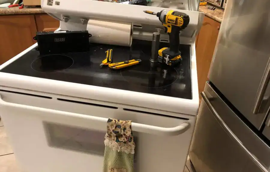 oven-repair-and-maintenance-ottawa-900x575-1 oven repair and maintenance ottawa